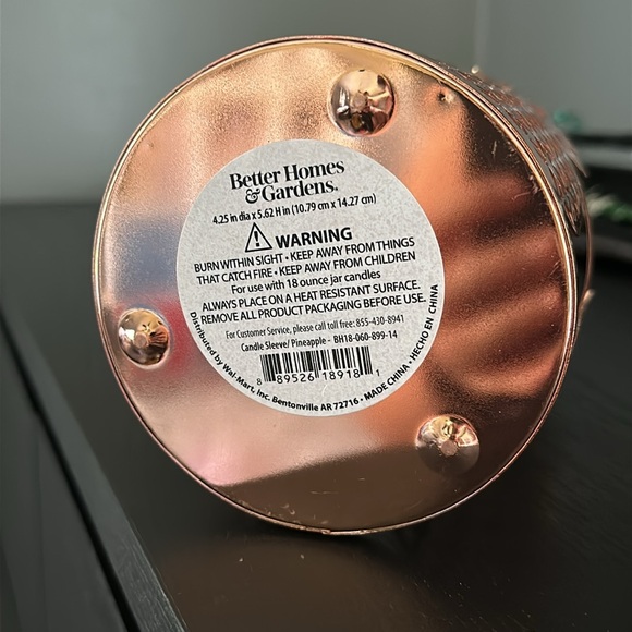 Rose gold metallic pineapple candle holder - Picture 4 of 4